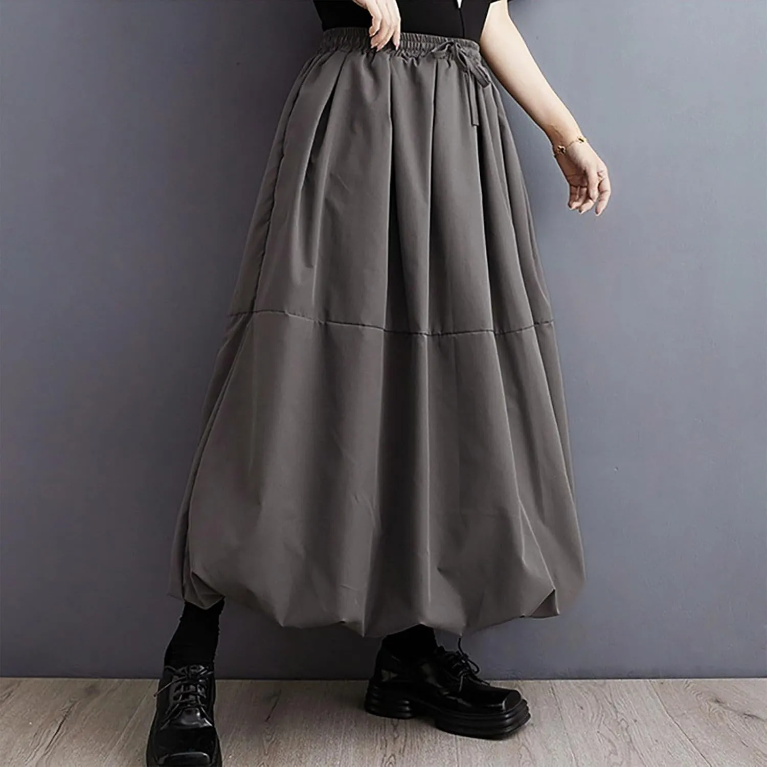 Oplxuo Y2K Bubble Maxi Skirts for Women A Line Long Pleated Casual Fall Skirts Elastic Waist Balloon Midi Skirt with Pockets