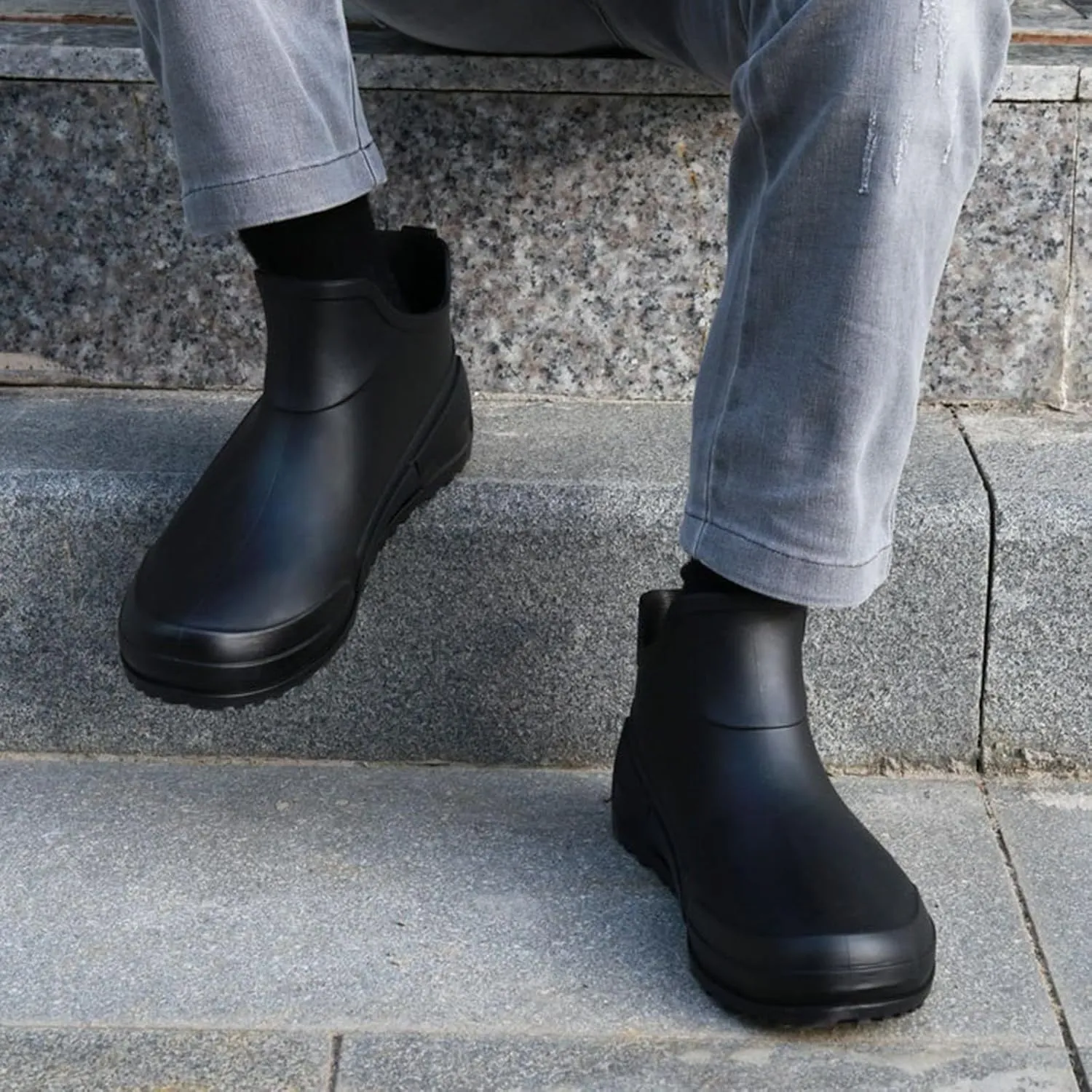 Rain Boots Couples Students Work Fishing Non Slip Warm Rubber Shoes Rain Boots Woman Short Flat Boots Barefoot Shoes