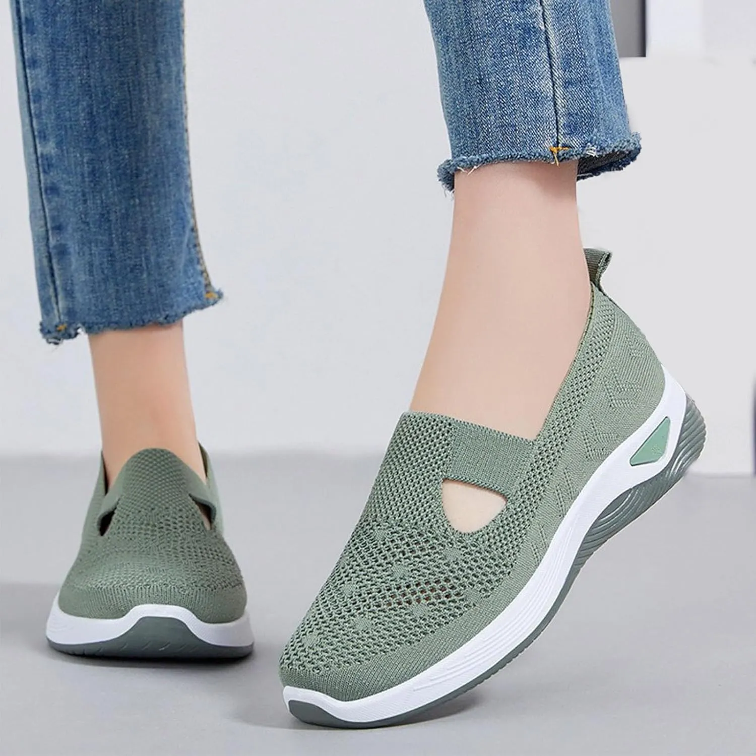 Slip On Orthopedic Shoes for Women Arch Support Non Slip Walking Sneakers Breathable Memory Foam Diabetic Shoes