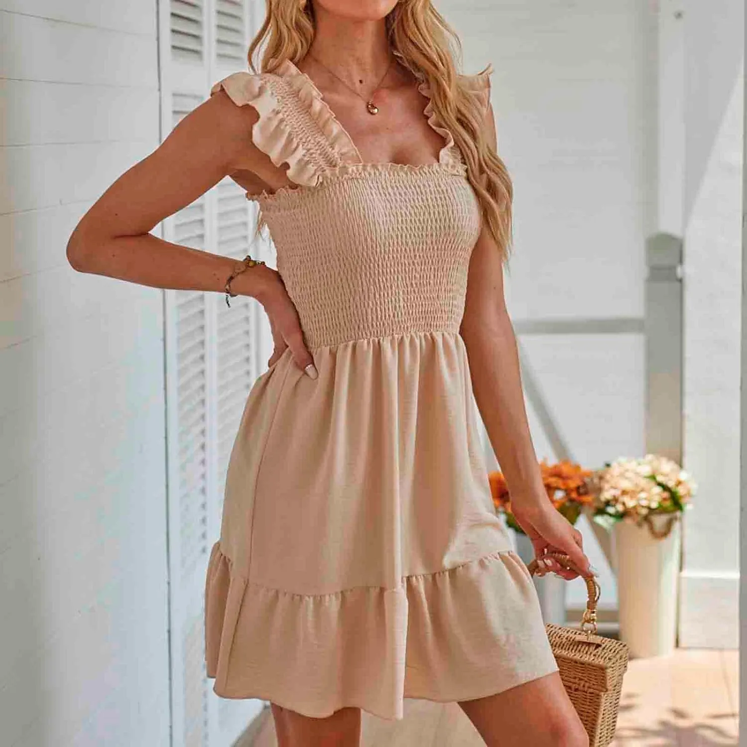 Summer Dresses for Women 2024 Casual Sleeveless Square Neck Smocked Ruffle Boho Tiered Mini Dress 2024 Trendy Sundress