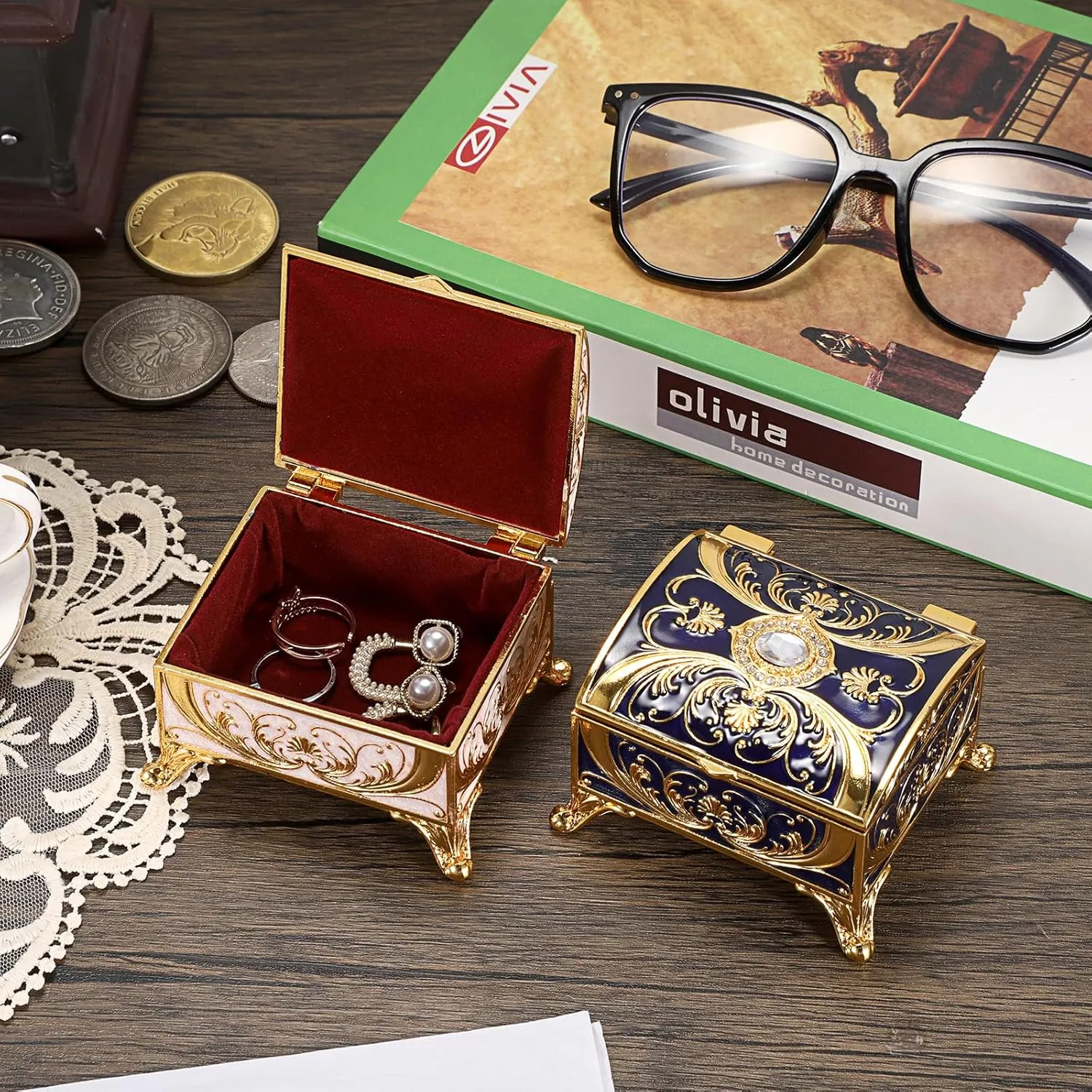 Treasure Chest Jewelry Box Small Enamel Jewelry Box Hand Painted Trinket Box Vinatge Golded Metal Jewelry Holder Decorative Keepsake Box for Earrings Rings Neckalaces