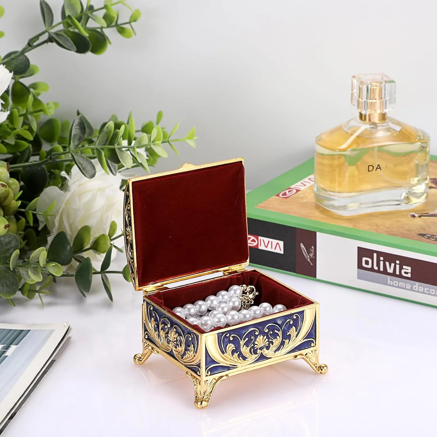 Treasure Chest Jewelry Box Small Enamel Jewelry Box Hand Painted Trinket Box Vinatge Golded Metal Jewelry Holder Decorative Keepsake Box for Earrings Rings Neckalaces