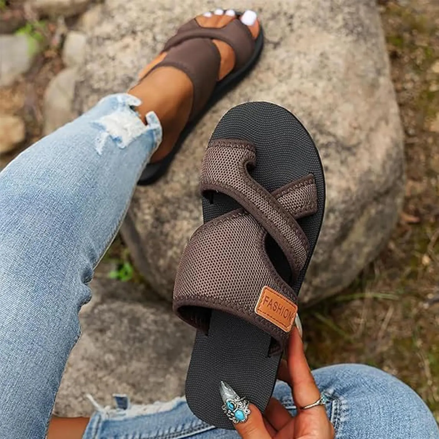 Women's Comfortable Breathable Mesh Flip Flops with Arch Support - Orthopedic Beach Sandals for All-Day Comfort