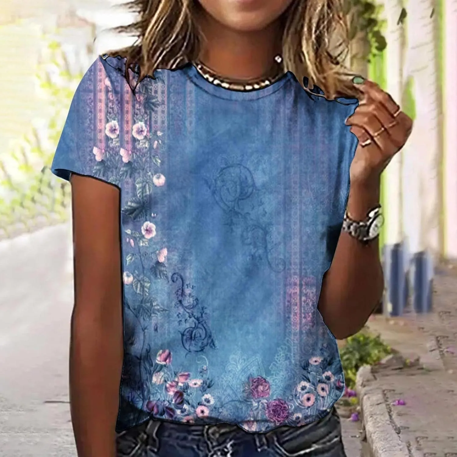 Womens Tops Trendy Summer Casual Retro Flower Printed Top Short Sleeve Crewneck Tees Loose Lightweight T Shirt Blouse